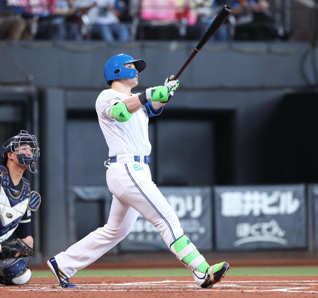 日本ハム対オリックス　1回裏日本ハム2死、本塁打を放つ清宮幸太郎（撮影・黒川智章）