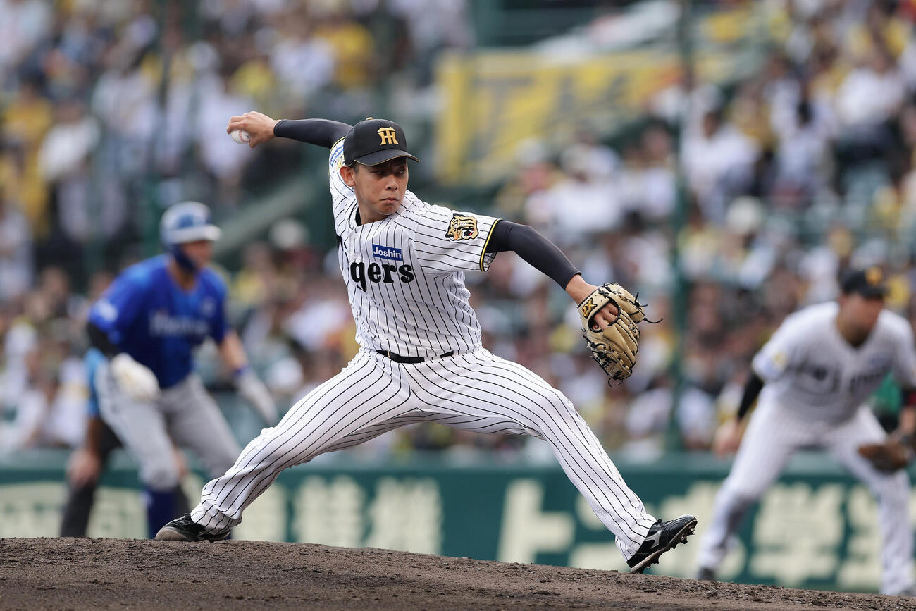阪神対DeNA 3回途中、2番手で登板した阪神神宮僚介（撮影・前田充）