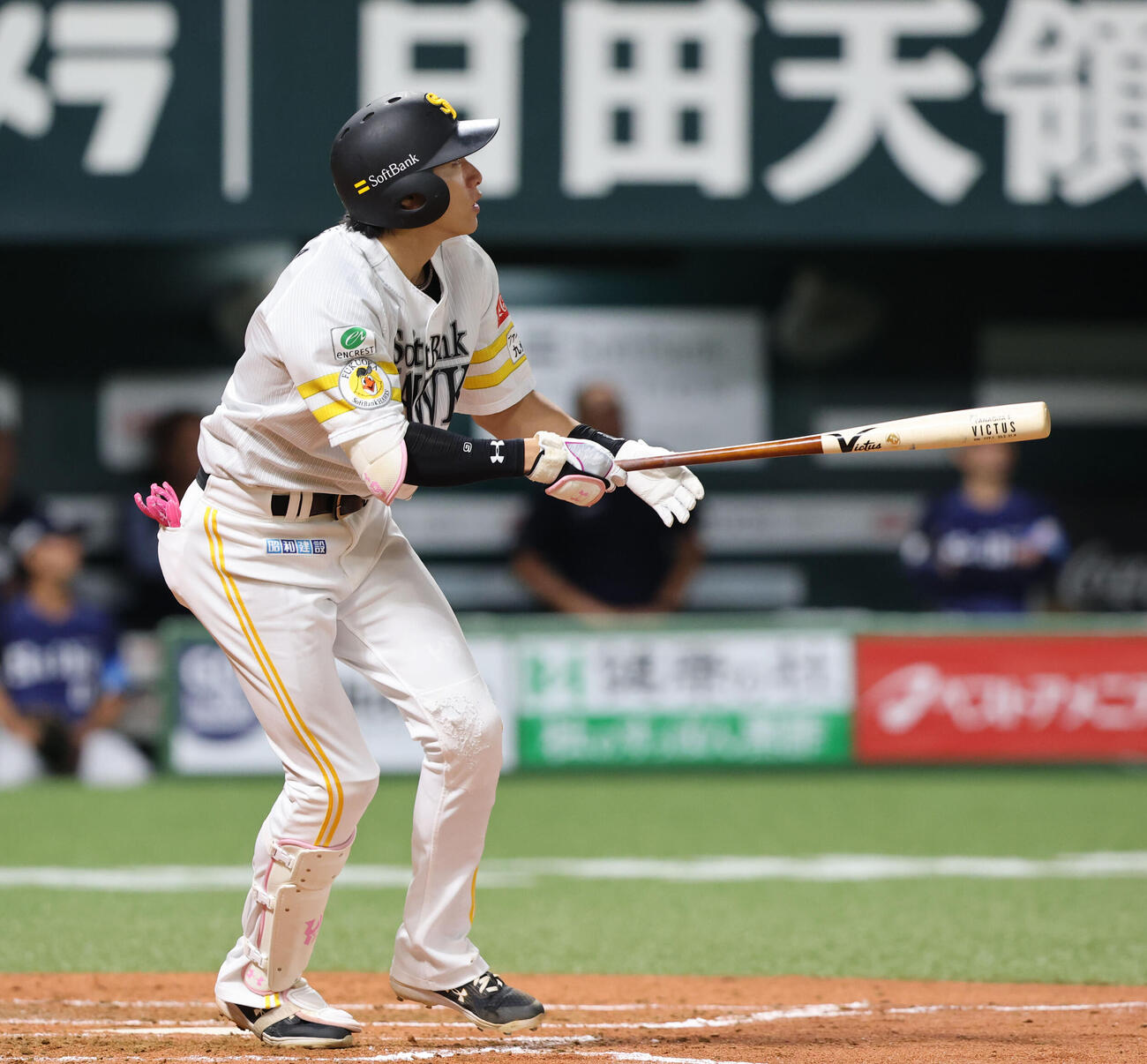 ソフトバンク対西　3回裏ソフトバンク2死、柳田悠岐は左越え二塁打を放つ（撮影・梅根麻紀）