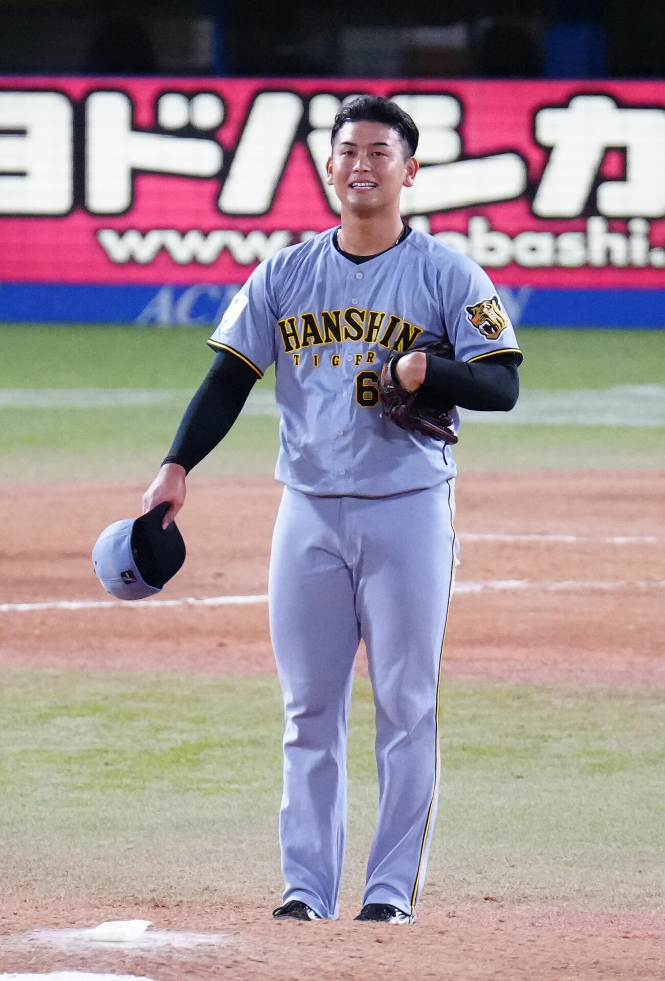 ヤクルト対阪神　7回裏ヤクルト2死、代打丸山和郁に本塁打を浴びる岡留英貴（撮影・江口和貴）