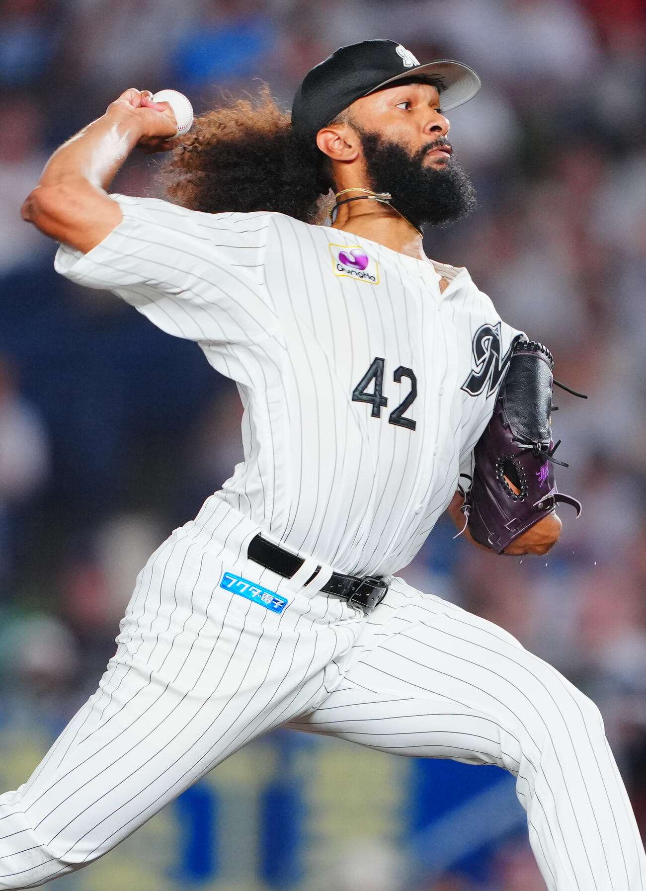 ロッテ対オリックス　力投するロッテ先発アンドレ・ジャクソン（撮影・垰建太）