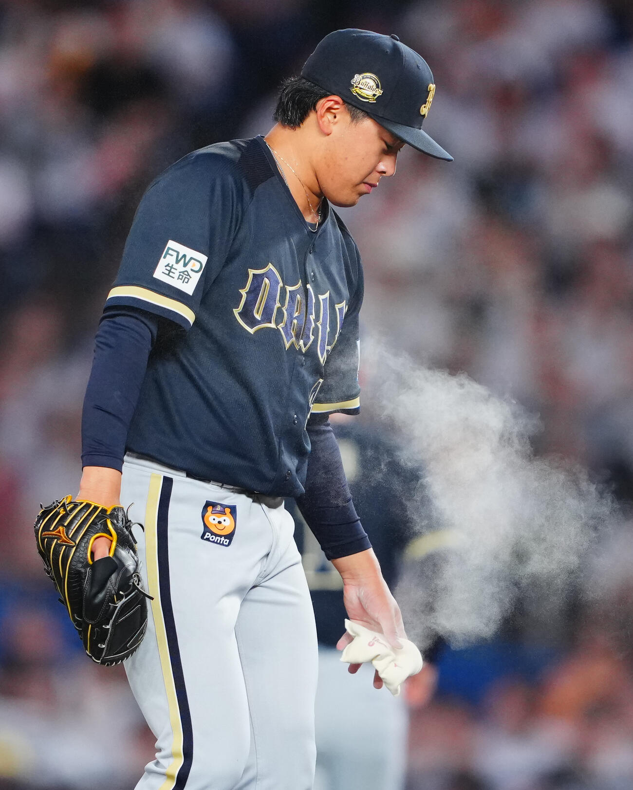 ロッテ対オリックス　2回裏ロッテ2死満塁、西川史礁に適時打を許し渋い表情の東松快征（撮影・垰建太）
