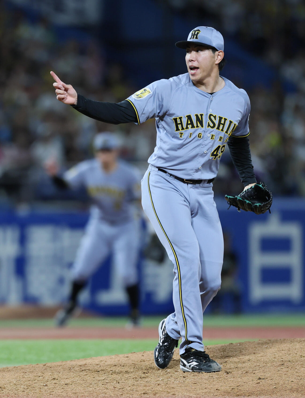 ヤクルト対阪神　11回裏ヤクルト2死一塁、松下歩叶から三振を奪い勝利を決める工藤泰成（撮影・水谷安孝）
