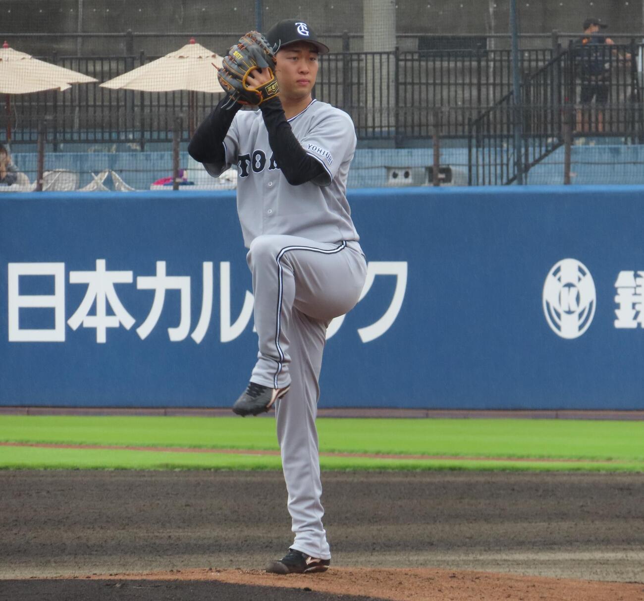 実戦復帰を果たした巨人山崎（撮影・水谷京裕）
