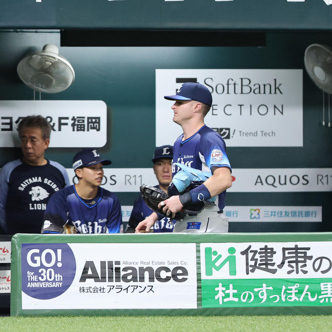 ソフトバンク対西武　6回表2死、ネビンは見逃しの三振、判定に納得できないネビンは侮辱行為で退場となる（撮影・梅根麻紀）