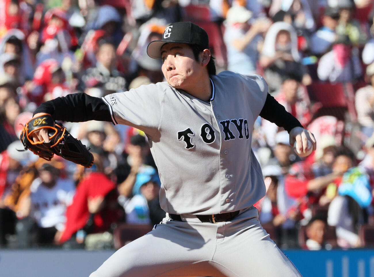 広島対巨人　巨人先発の竹丸和幸（撮影・加藤孝規）
