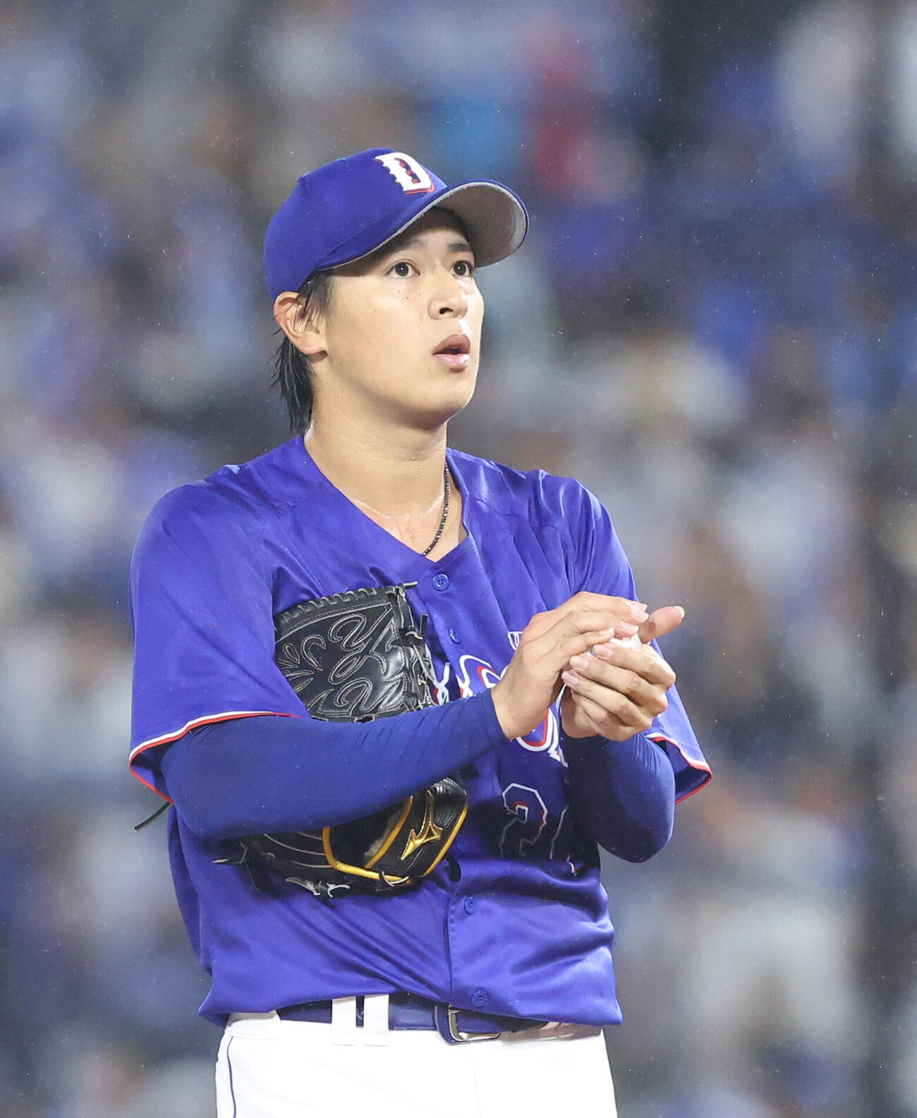 DeNA対中日　4回裏に3失点する仲地礼亜（撮影・河田真司）