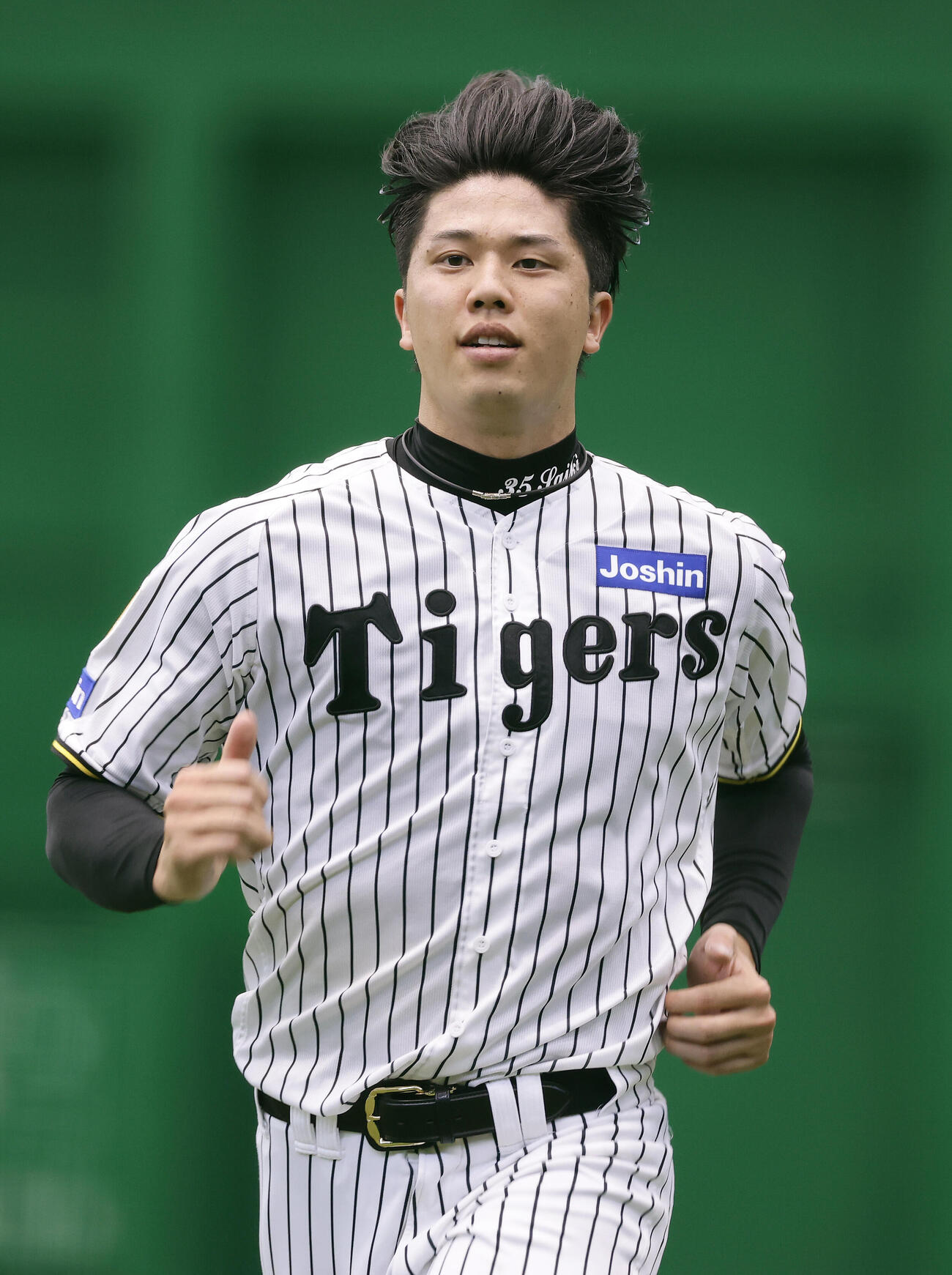 ダッシュを繰り返す阪神才木浩人（撮影・前田充）