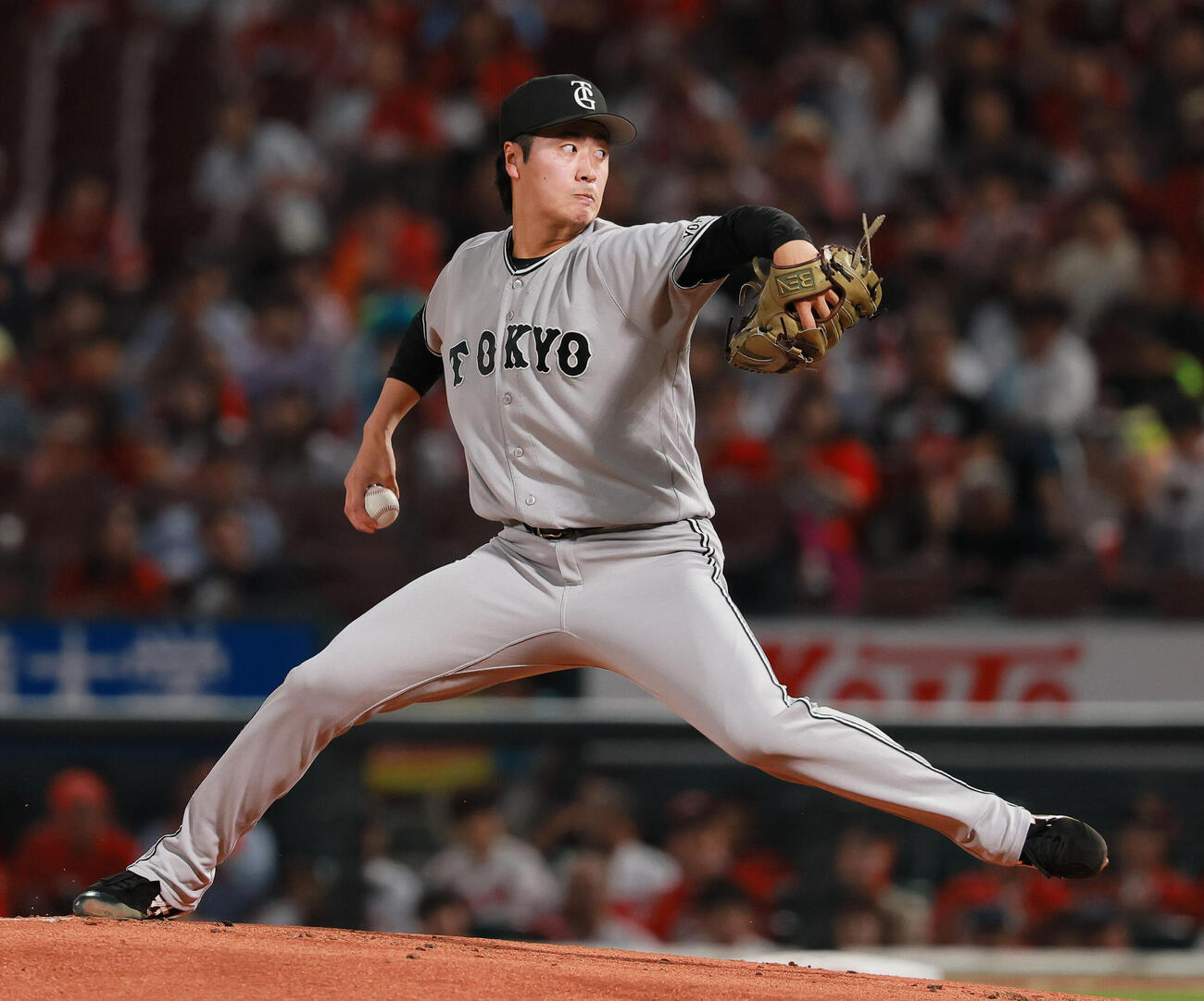 広島対巨人　巨人先発の西舘勇陽（撮影・上山淳一）