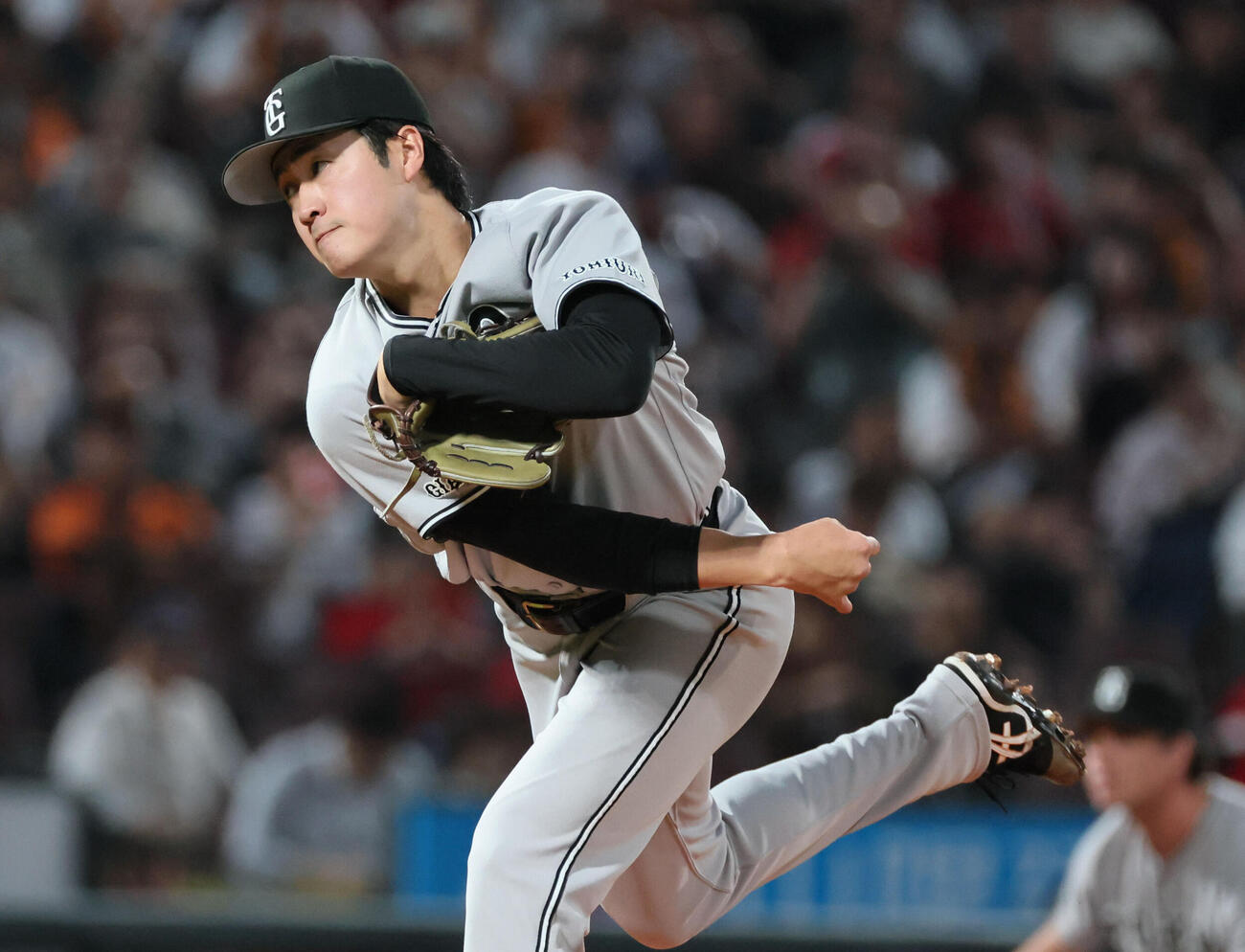 広島対巨人　巨人先発の西舘勇陽（撮影・加藤孝規）