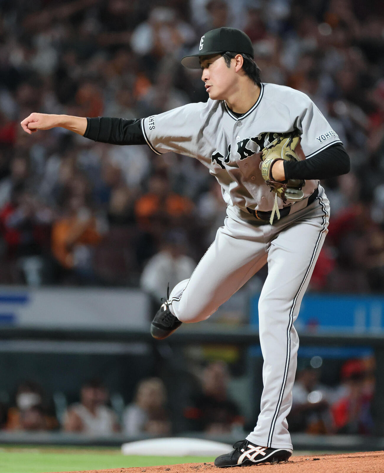 広島対巨人　巨人先発の西舘勇陽（撮影・加藤孝規）