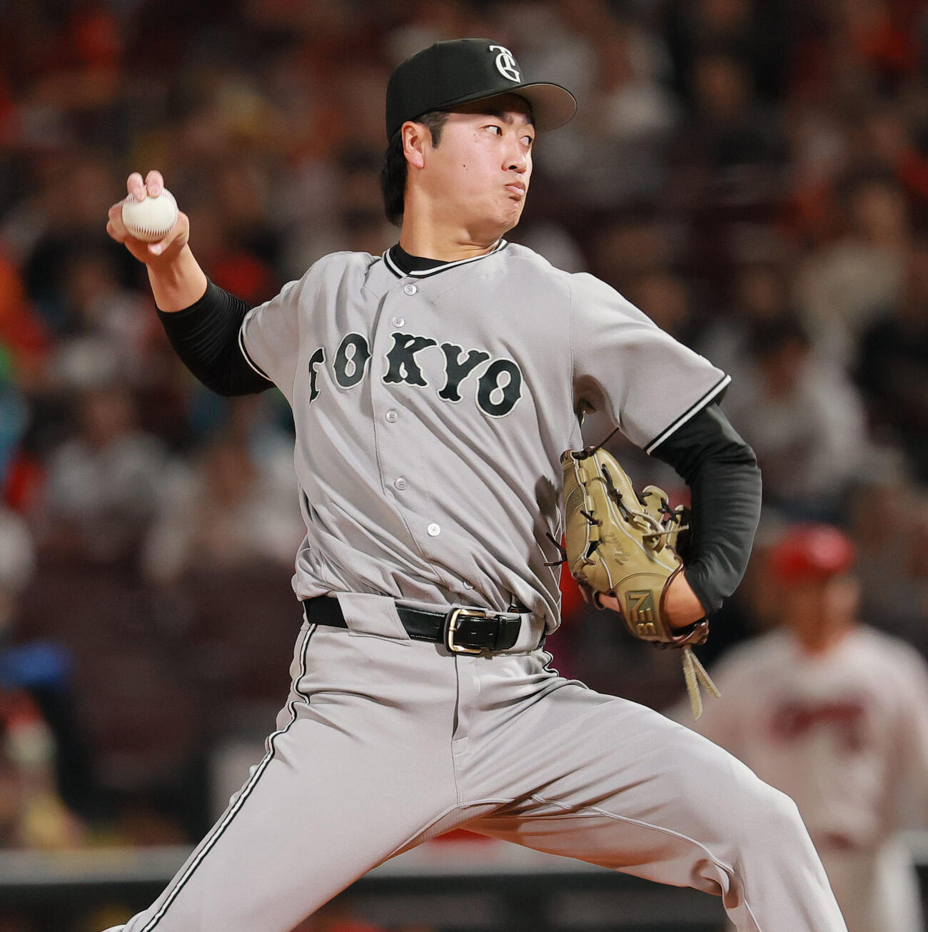 広島対巨人　2回裏、力投する巨人西舘勇陽（撮影・上山淳一）