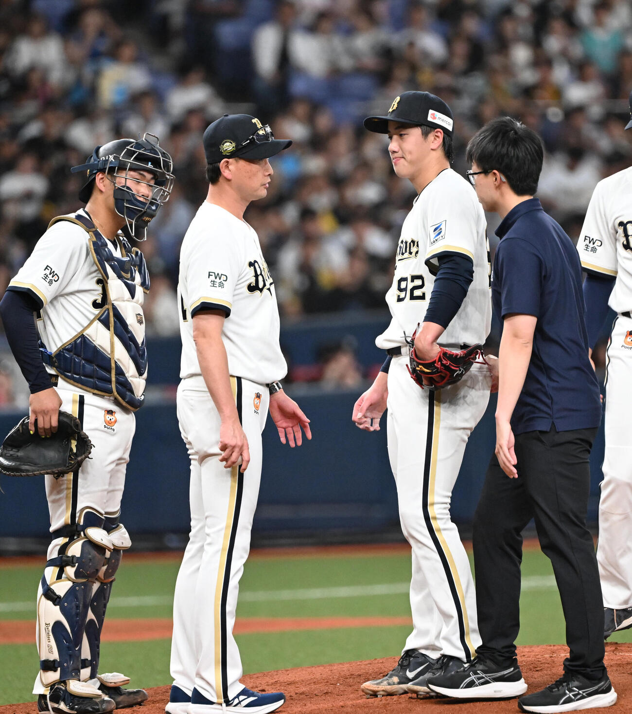 オリックス対ソフトバンク　1回表、6失点で降板する陳睦衡（撮影・和賀正仁）