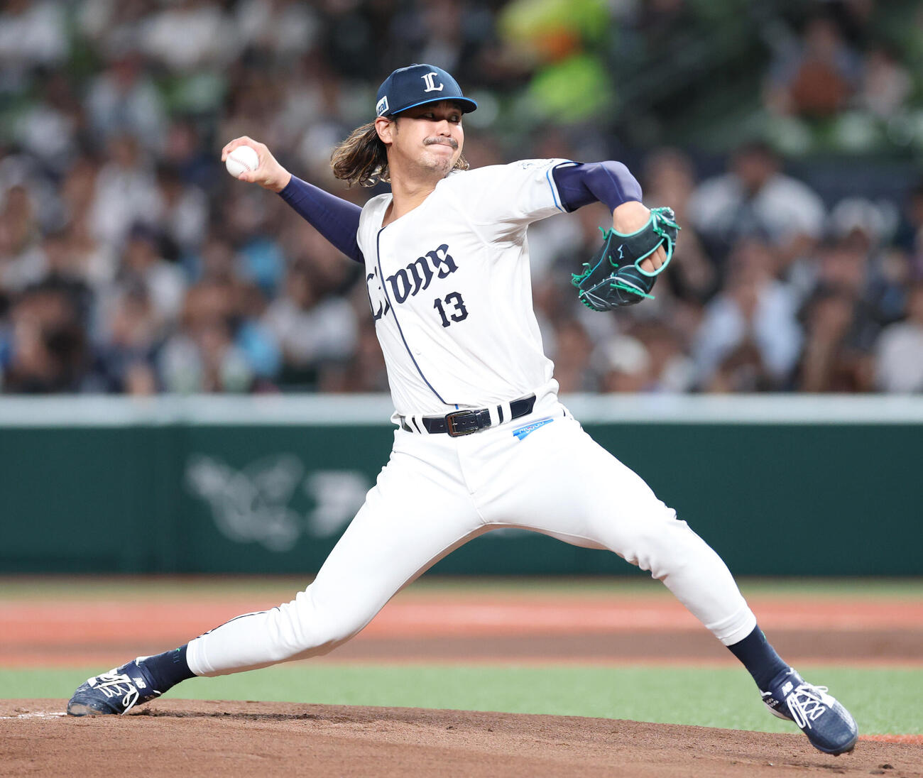 西武対ロッテ　力投する西武先発の高橋光成（撮影・増田悦実）