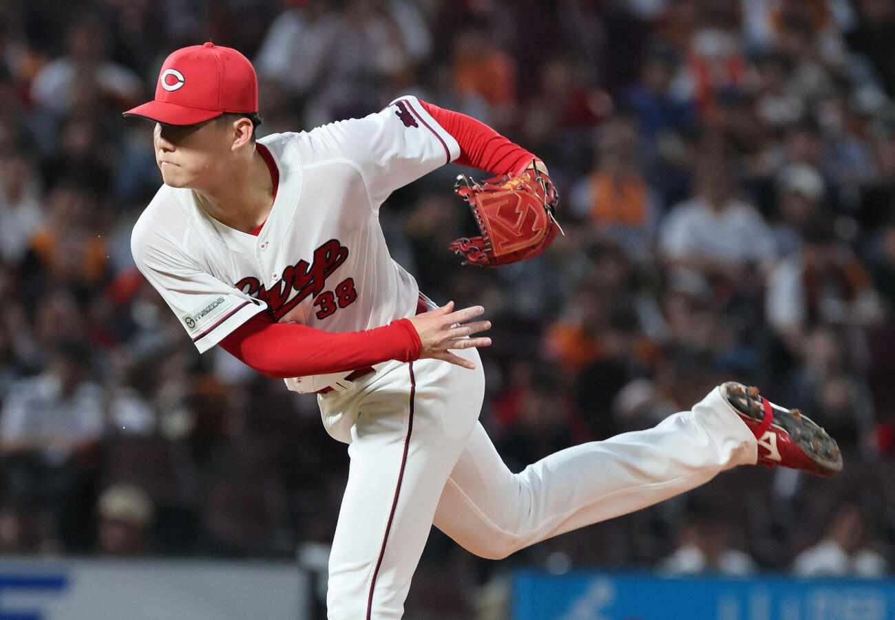 広島対巨人　広島先発の赤木晴哉（撮影・加藤孝規）