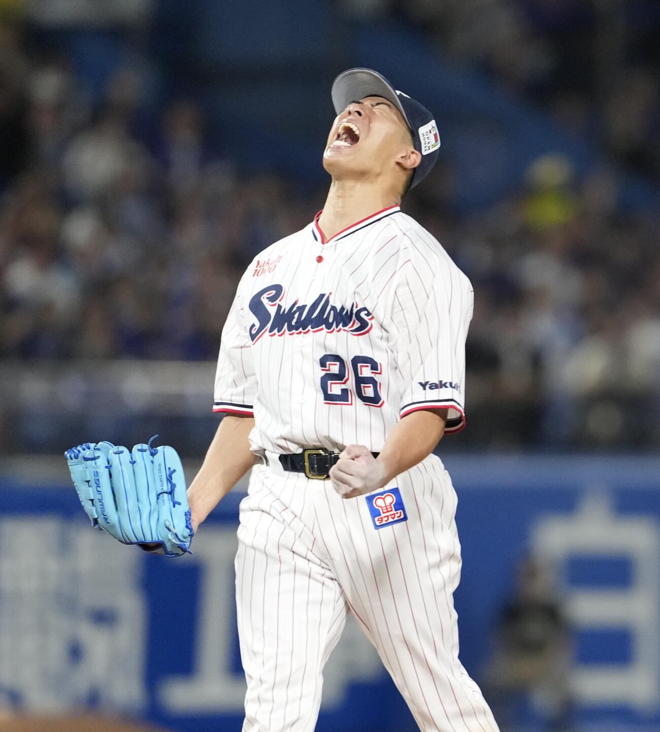 ヤクルト対中日　7回表中日2死満塁、細川成也から空振り三振を奪い雄叫びをあげる山野太一（撮影・小島史椰）