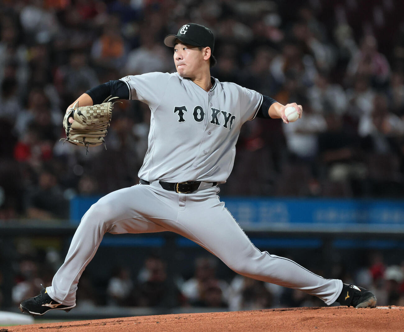 広島対巨人　巨人先発の井上温大（撮影・加藤孝規）