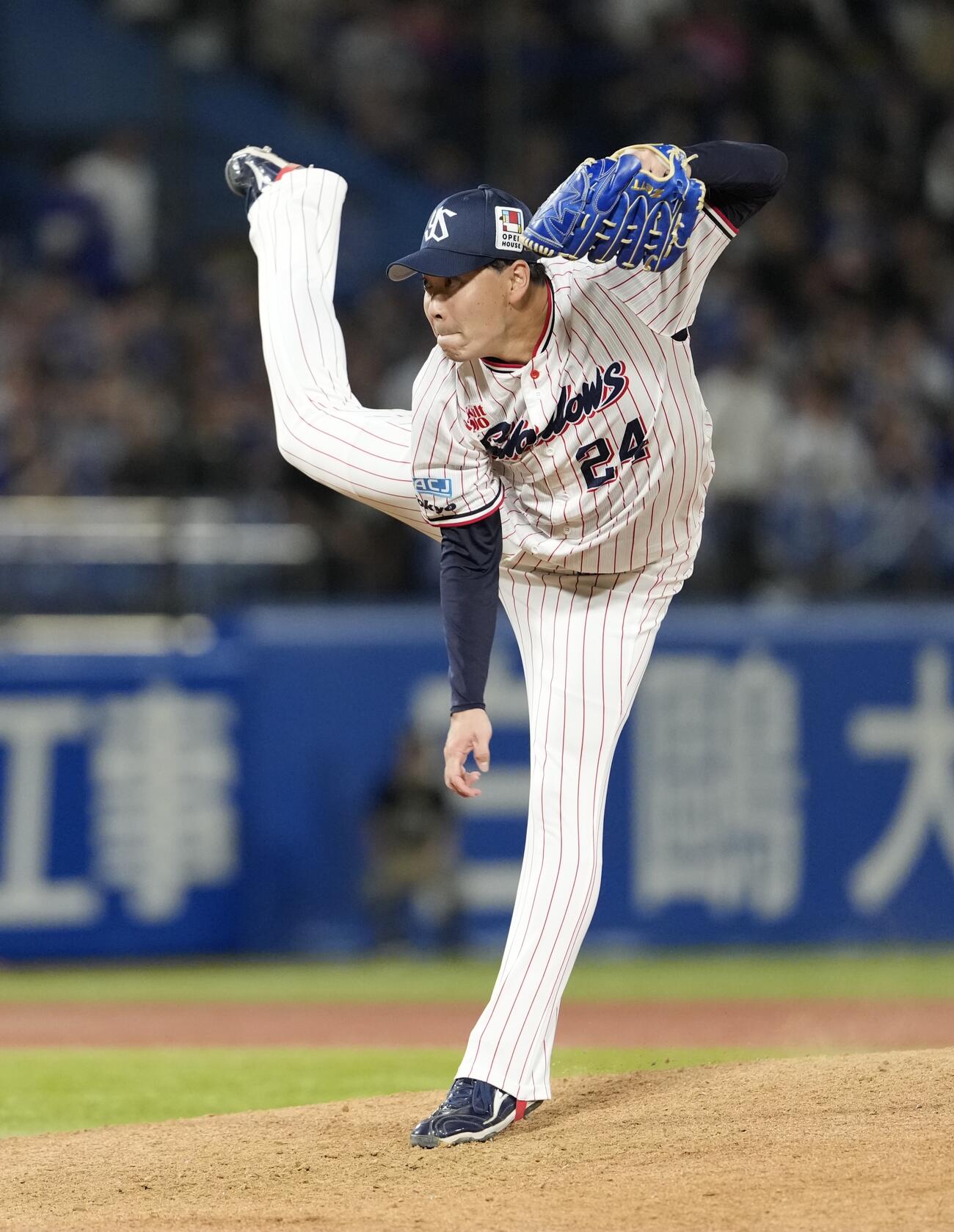 ヤクルト対中日　8回表から登板し力投するヤクルト星知弥（撮影・小島史椰）