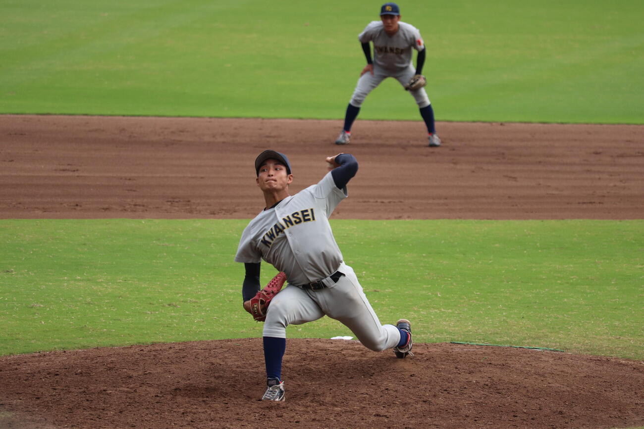 関学大対同大　同大戦に先発した関学大・飯田泰成（撮影・佐藤妙月）