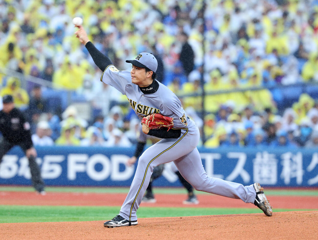 DeNA対阪神　力投する阪神先発の才木浩人（撮影・鈴木正人）