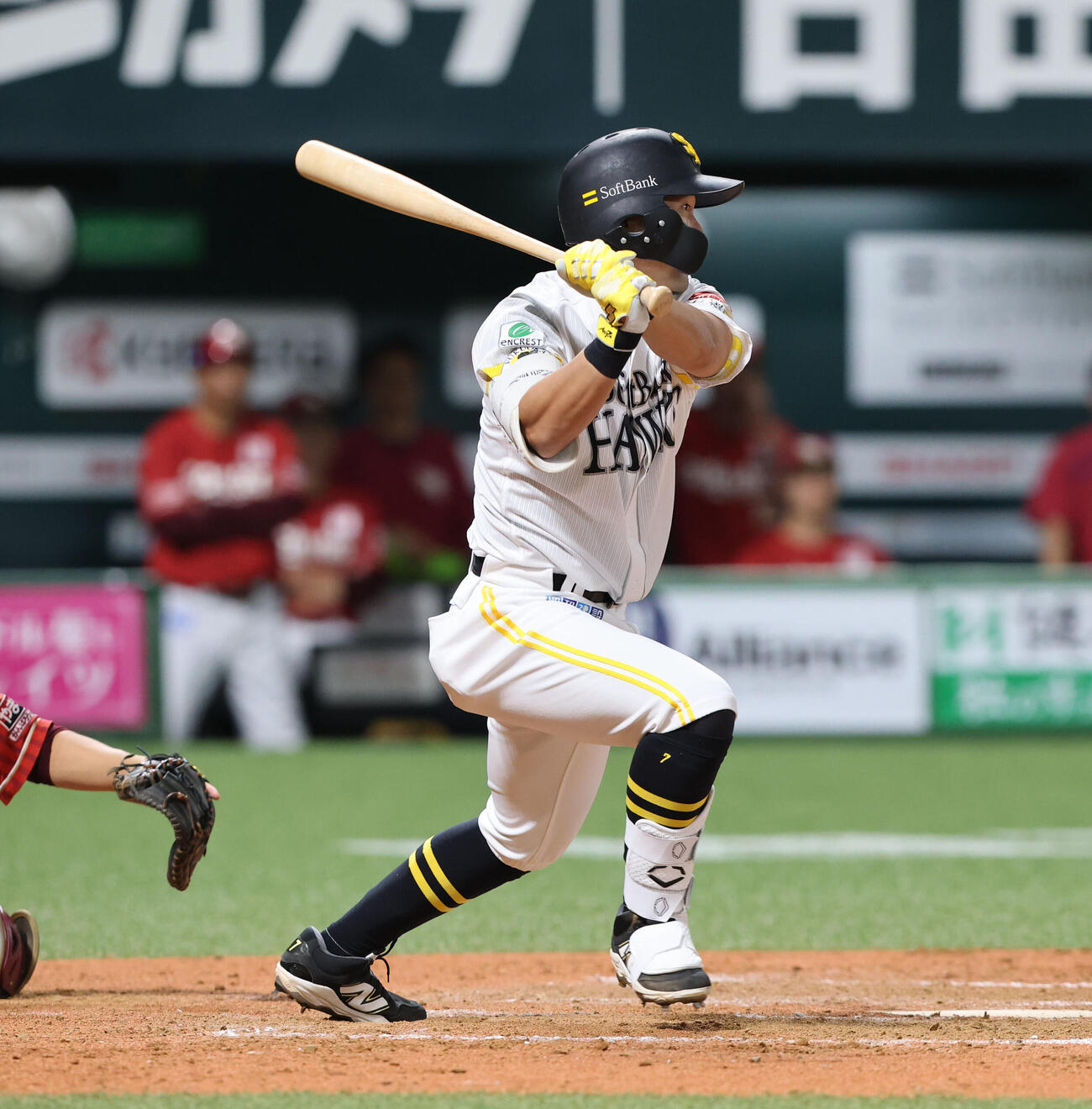 ソフトバンク対楽天　8回裏ソフトバンク2死、中村晃は遊ゴロに終わる（撮影・梅根麻紀）