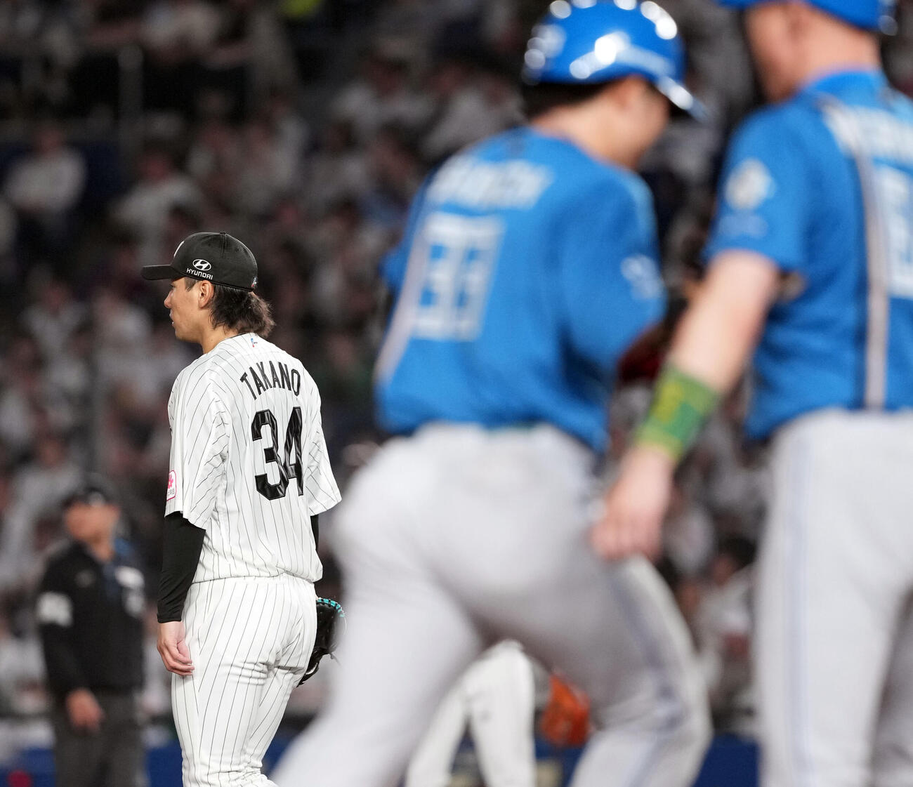 ロッテ対日本ハム　3回表日本ハム無死、進藤勇也に同点のソロ本塁打を浴びる進藤勇也（撮影・たえ見朱実）