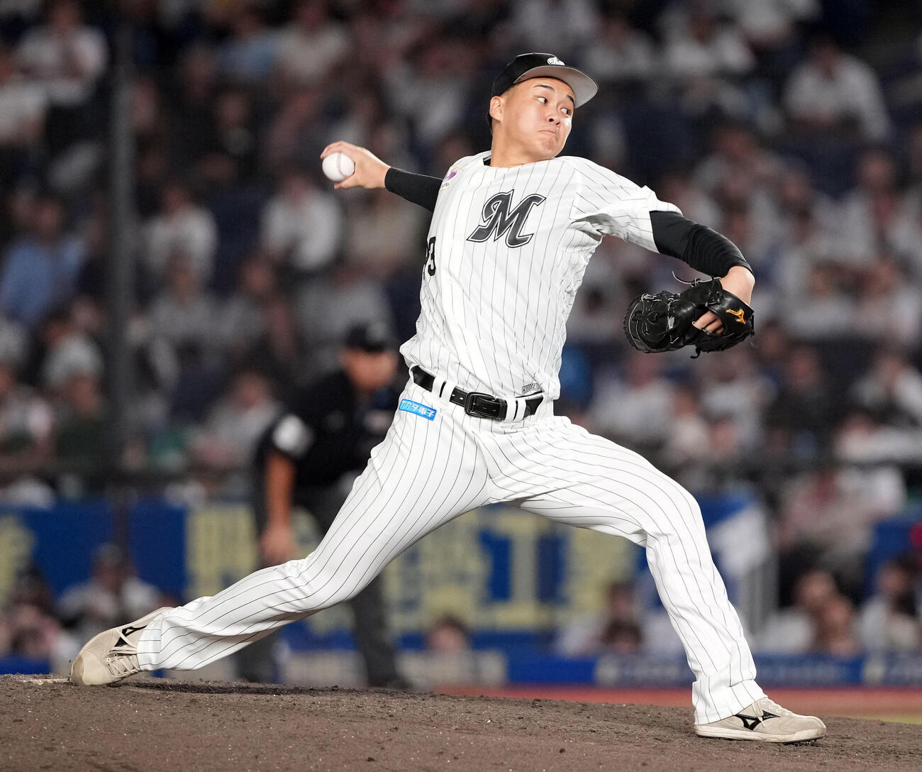ロッテ対日本ハム　7回からマウンドに上がったロッテ高橋快秀（撮影・たえ見朱実）