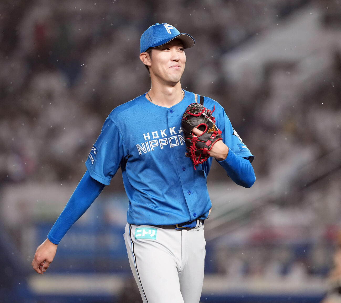 ロッテ対日本ハム　5回終了で、ロッテ打線を1安打無失点と好投する日本ハムの先発福島蓮（撮影・たえ見朱実）