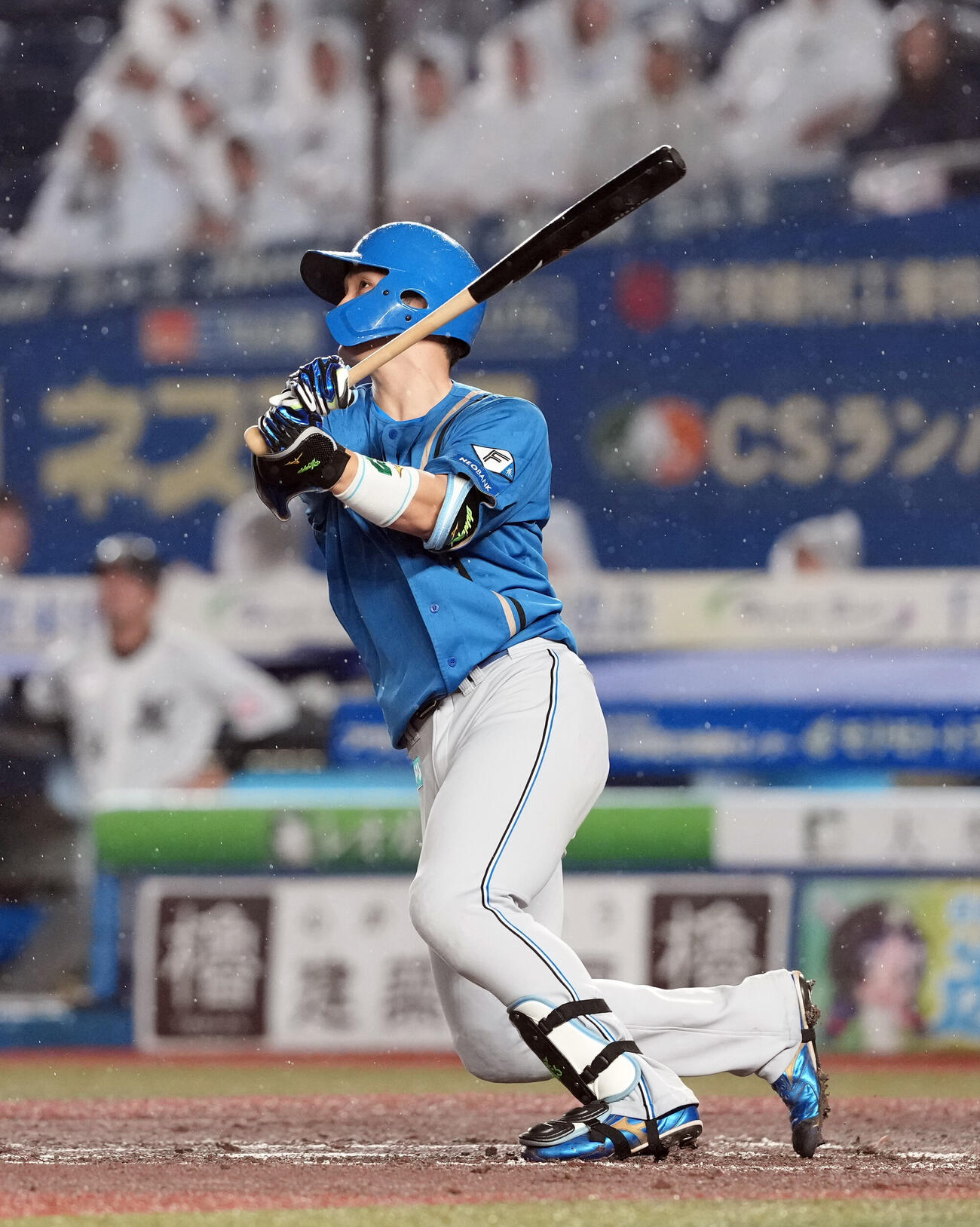 ロッテ対日本ハム　8回表日本ハム無死満塁、満塁本塁打を放つ代打郡司裕也（撮影・たえ見朱実）