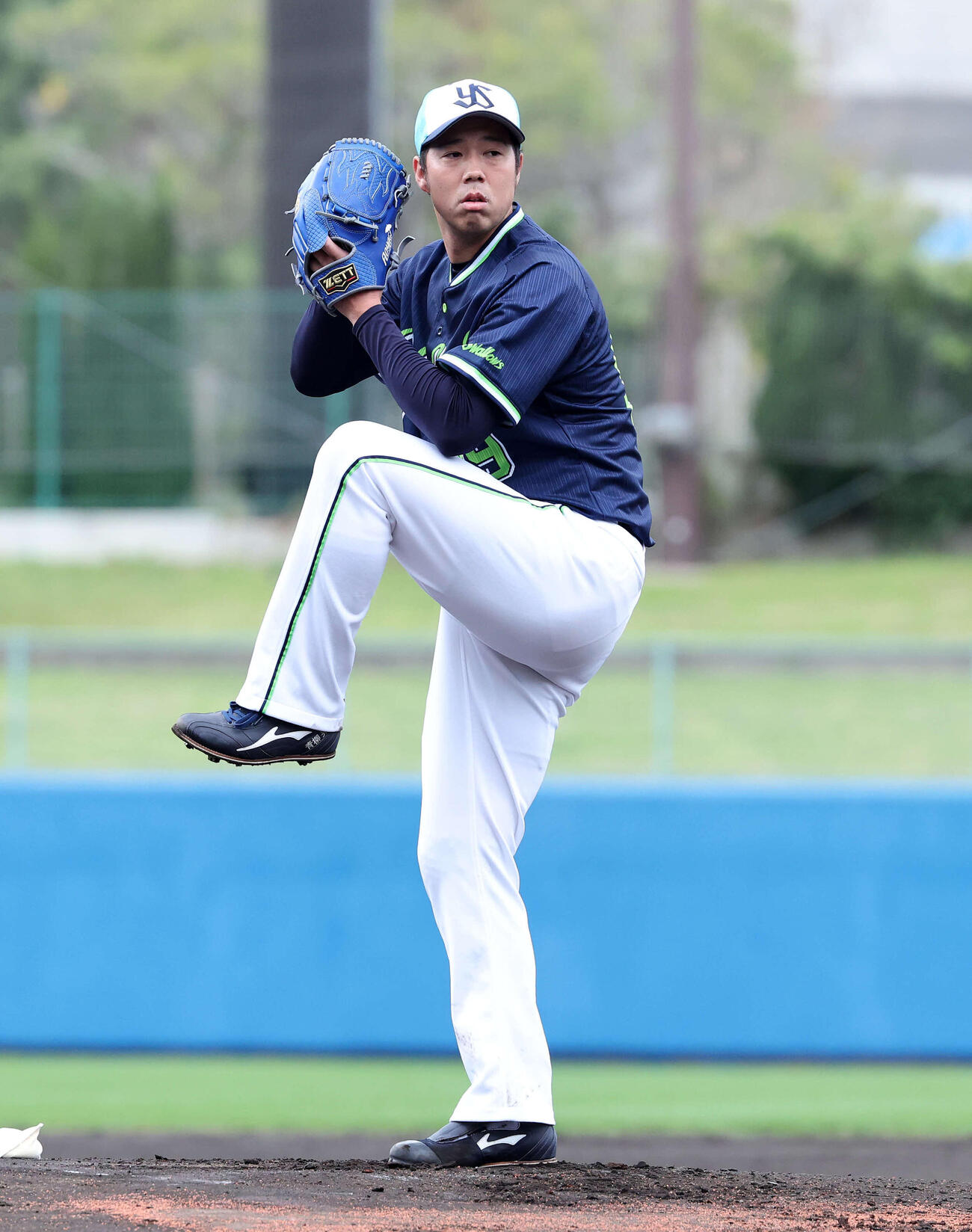 ヤクルト青柳晃洋（2026年2月撮影）