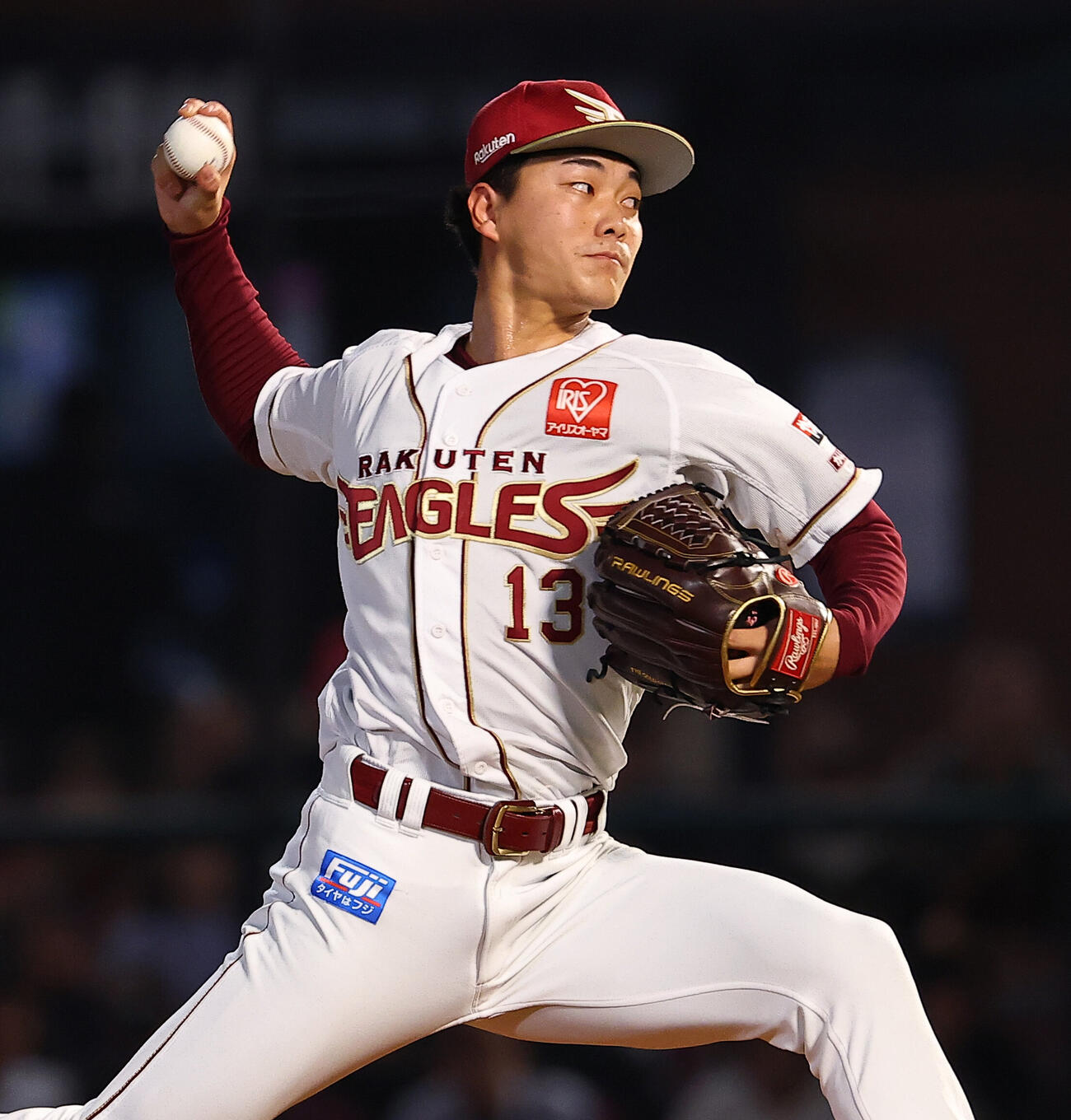 29日、ロッテ戦で力投する楽天藤原聡大（撮影・野上伸悟）