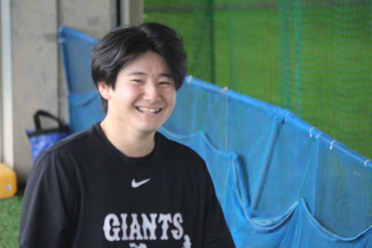 ジャイアンツ球場での練習中に笑顔の竹丸和幸