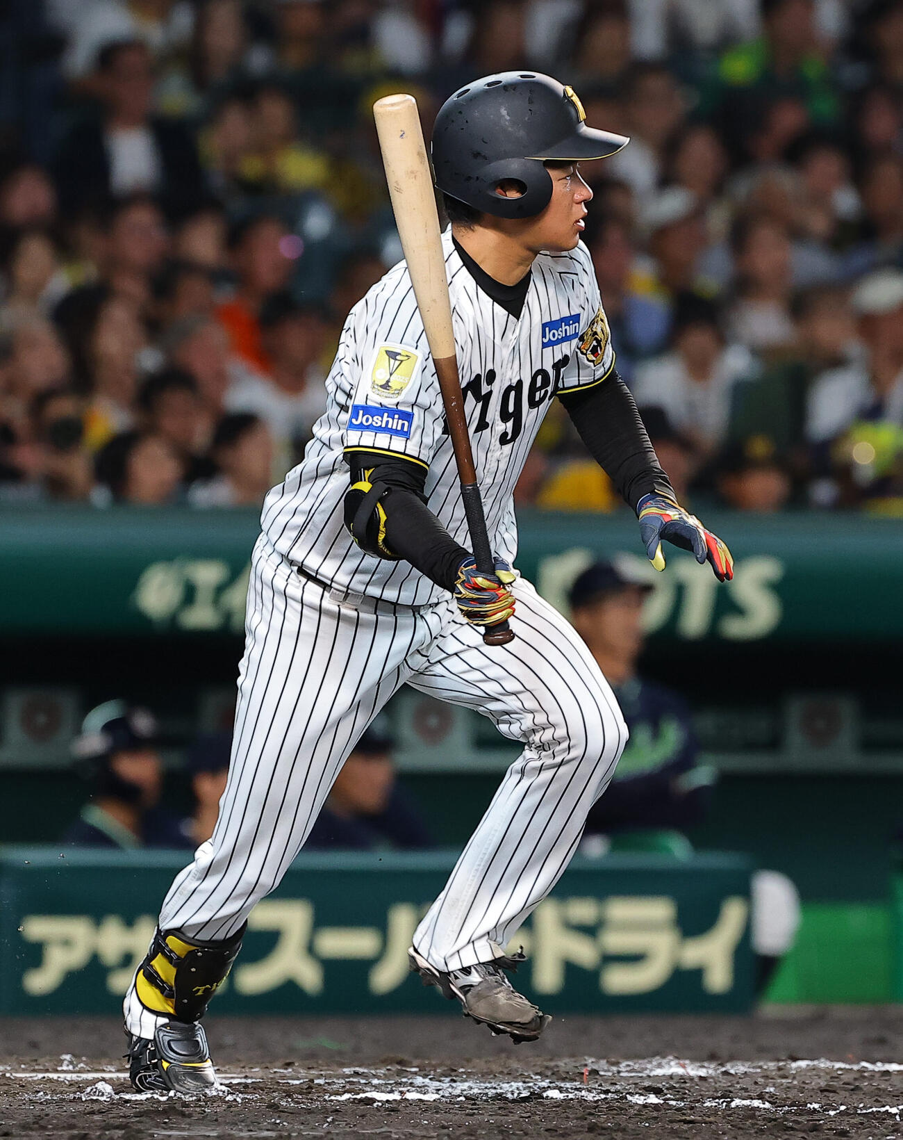 阪神対ヤクルト　7回裏阪神2死三塁、高橋遥人は適時打を放つ（撮影・上田博志）