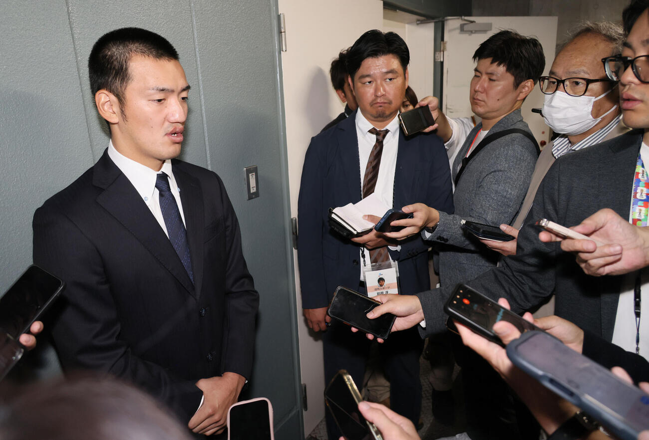 戦力外通告された広島矢野雅哉（撮影・加藤孝規）