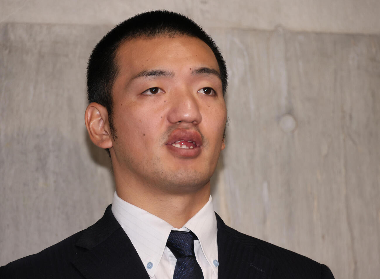 戦力外通告された広島矢野雅哉（撮影・加藤孝規）