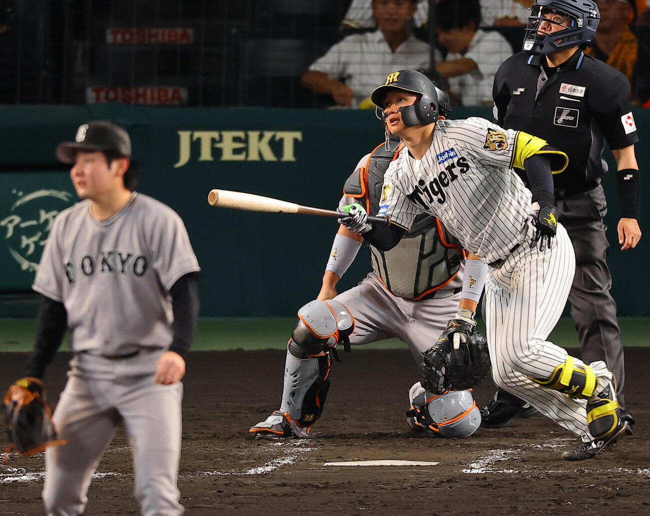 阪神対巨人　3回裏阪神1死、森下翔太は安打を放つ（撮影・上田博志）