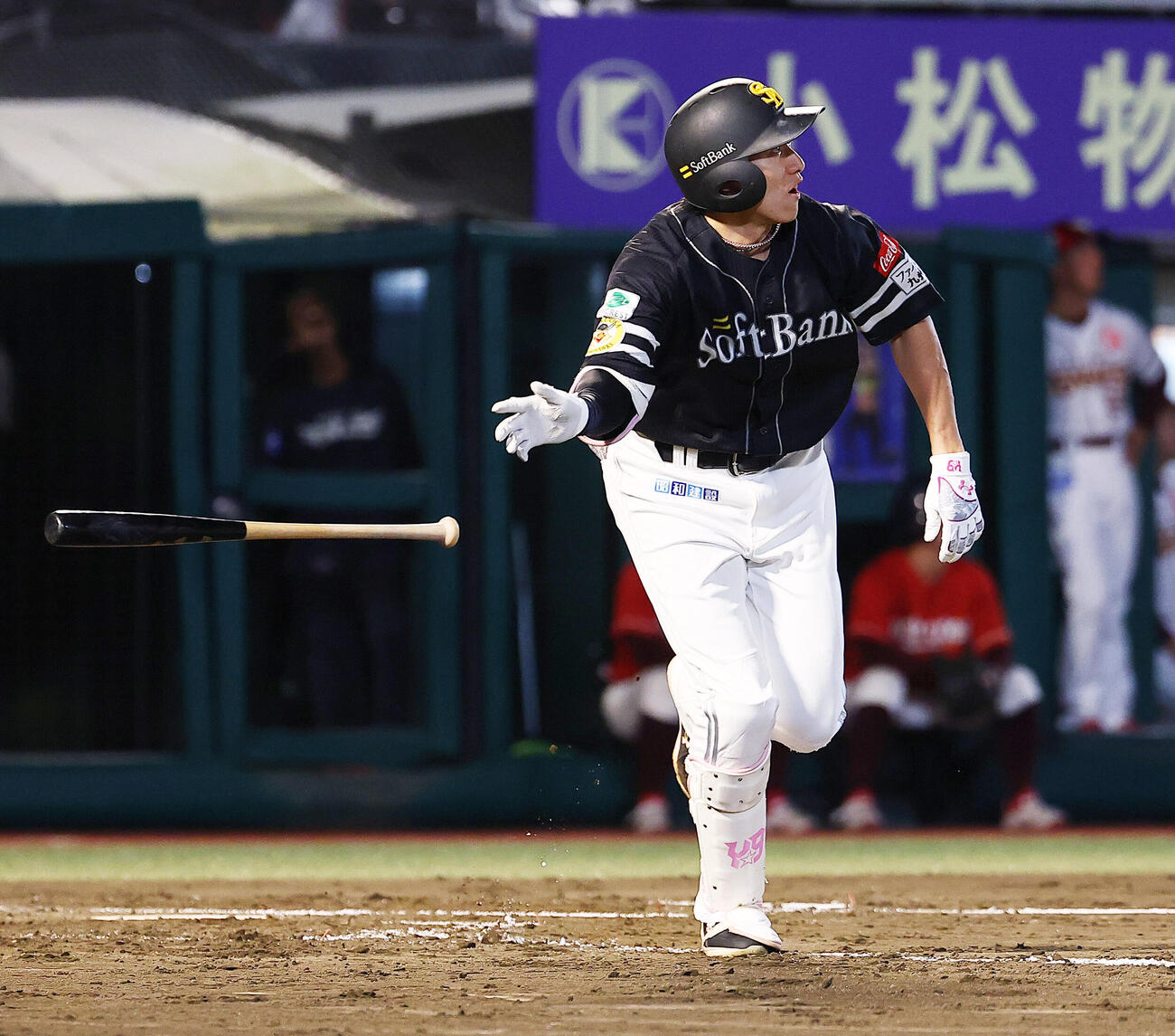 楽天対ソフトバンク　4回表ソフトバンク無死、本塁打を放つ柳田悠岐（撮影・野上伸悟）