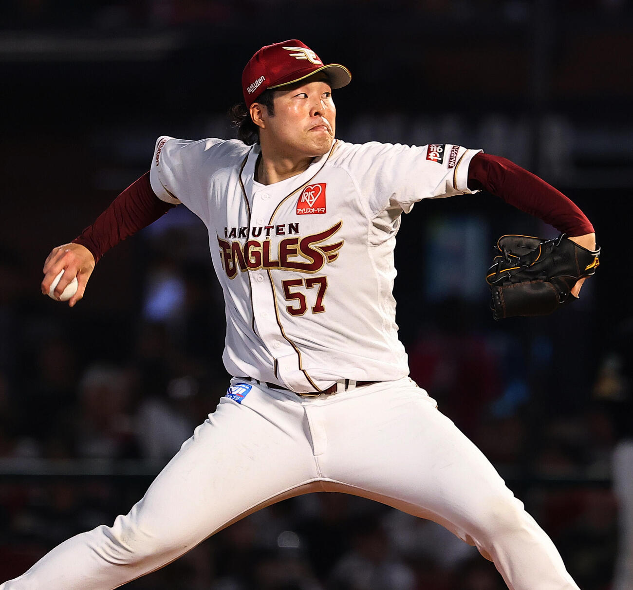 楽天対ソフトバンク　楽天先発の滝中瞭太（撮影・野上伸悟）