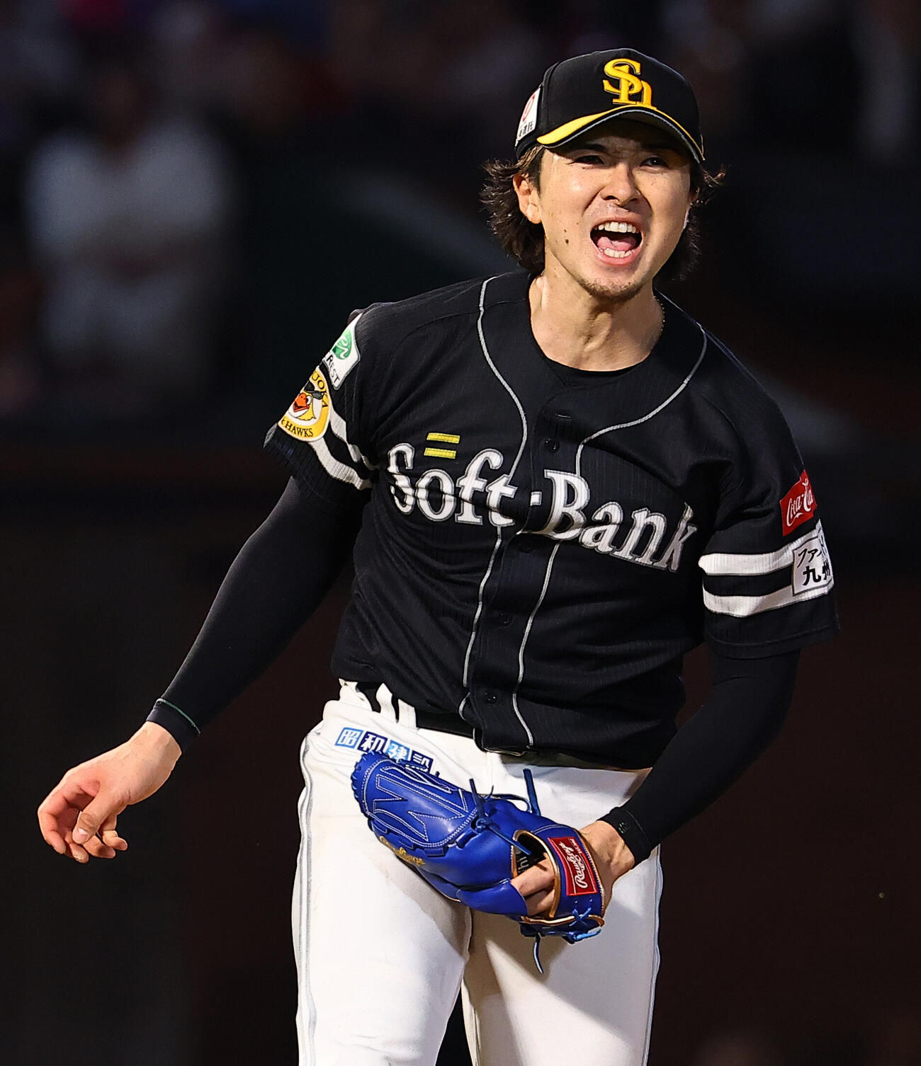 楽天対ソフトバンク　7回裏楽天2死二、三塁、小深田大翔を空振り三振に仕留めほえる上沢直之（撮影・野上伸悟）