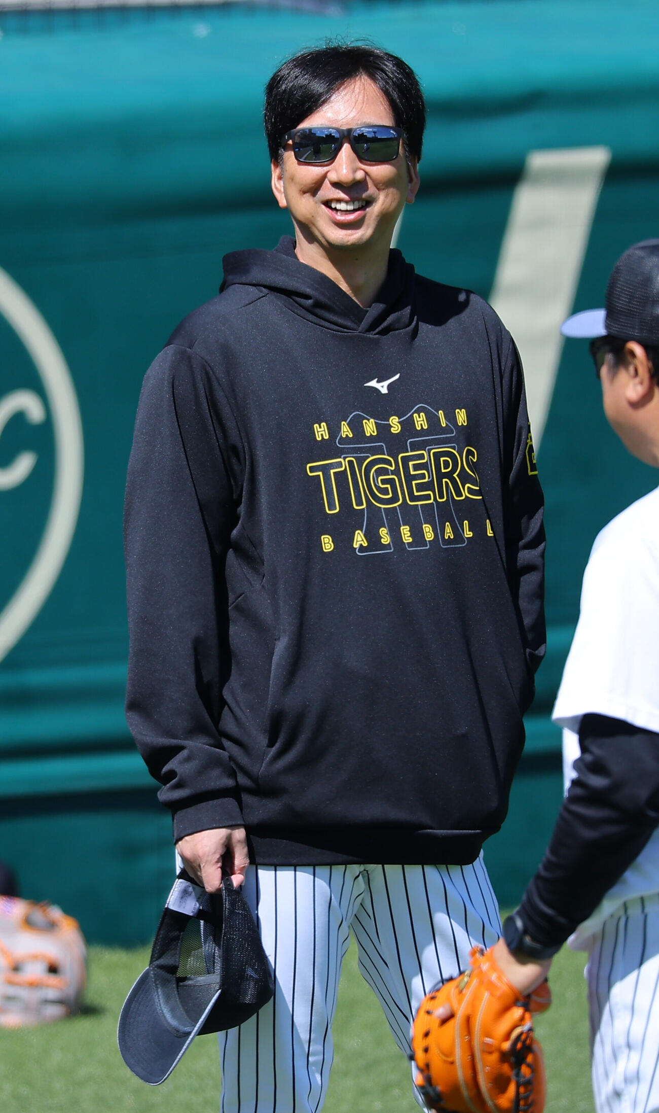 笑顔を見せる藤川球児監督（撮影・上田博志）