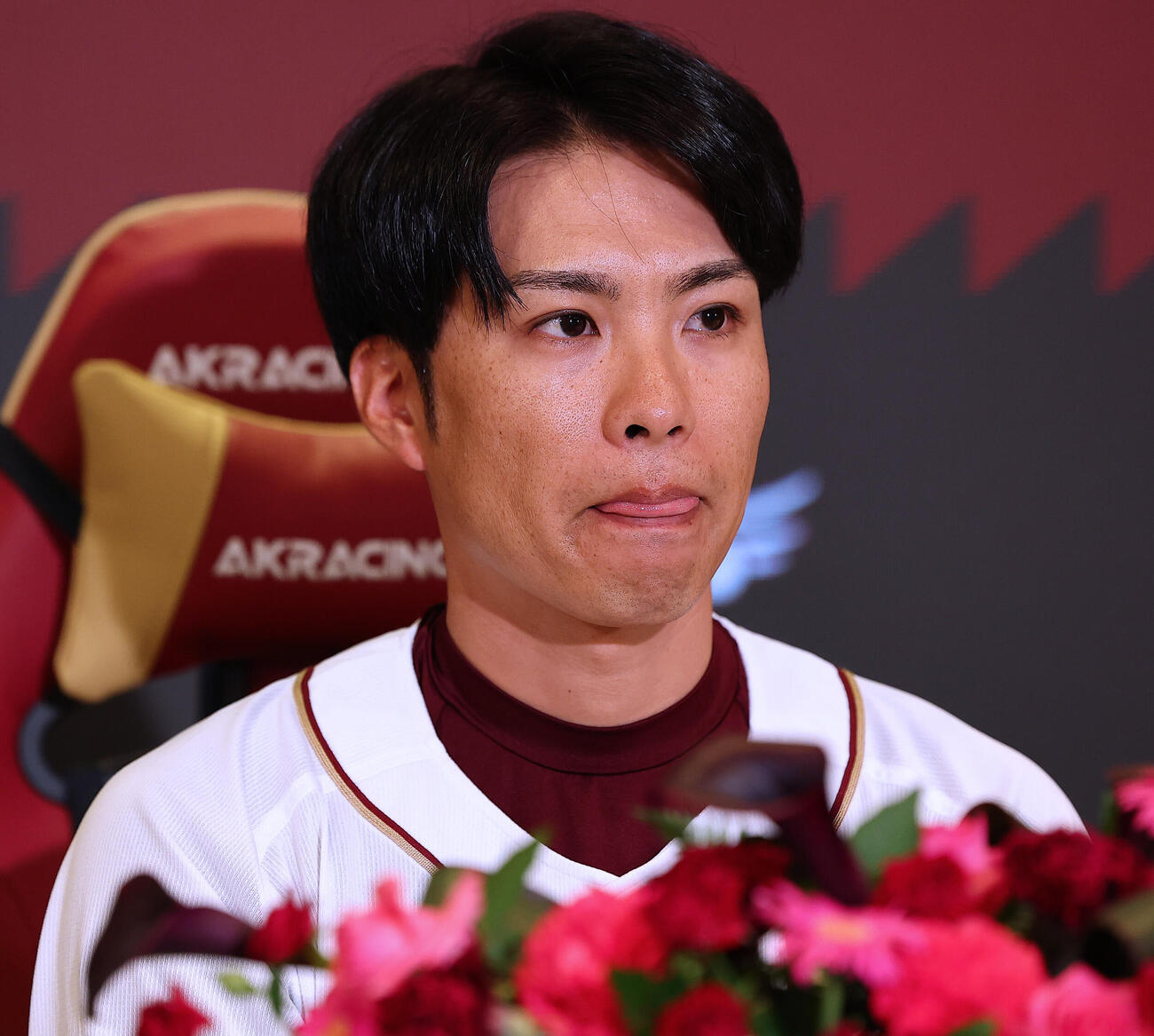 楽天対オリックス　引退会見を行う楽天辛島航（撮影・野上伸悟）