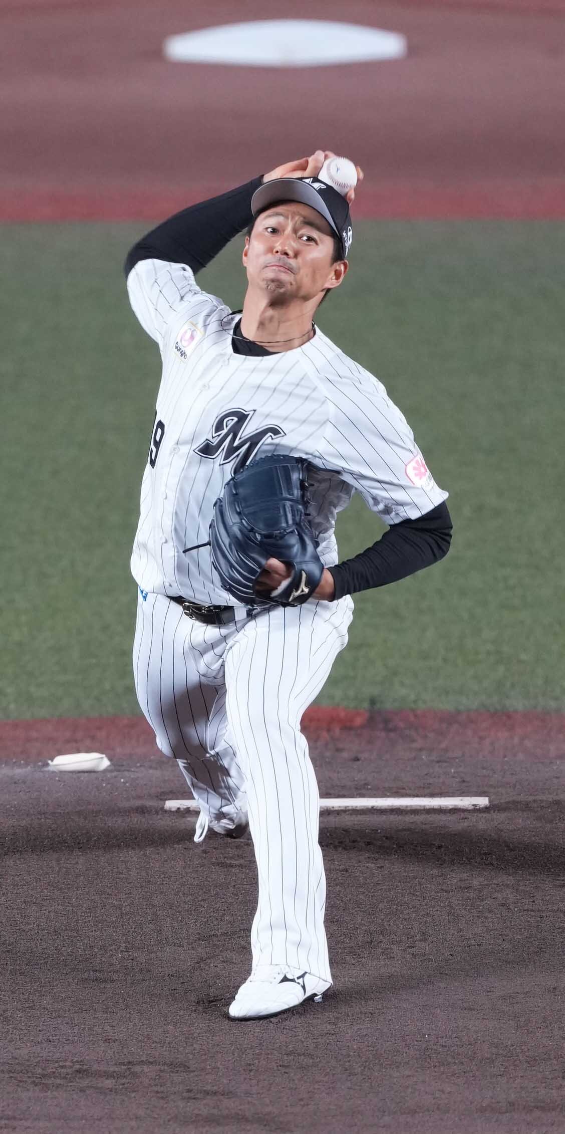 ロッテ対ソフトバンク　引退登板に臨むロッテ先発の唐川侑己（撮影・小沢裕）
