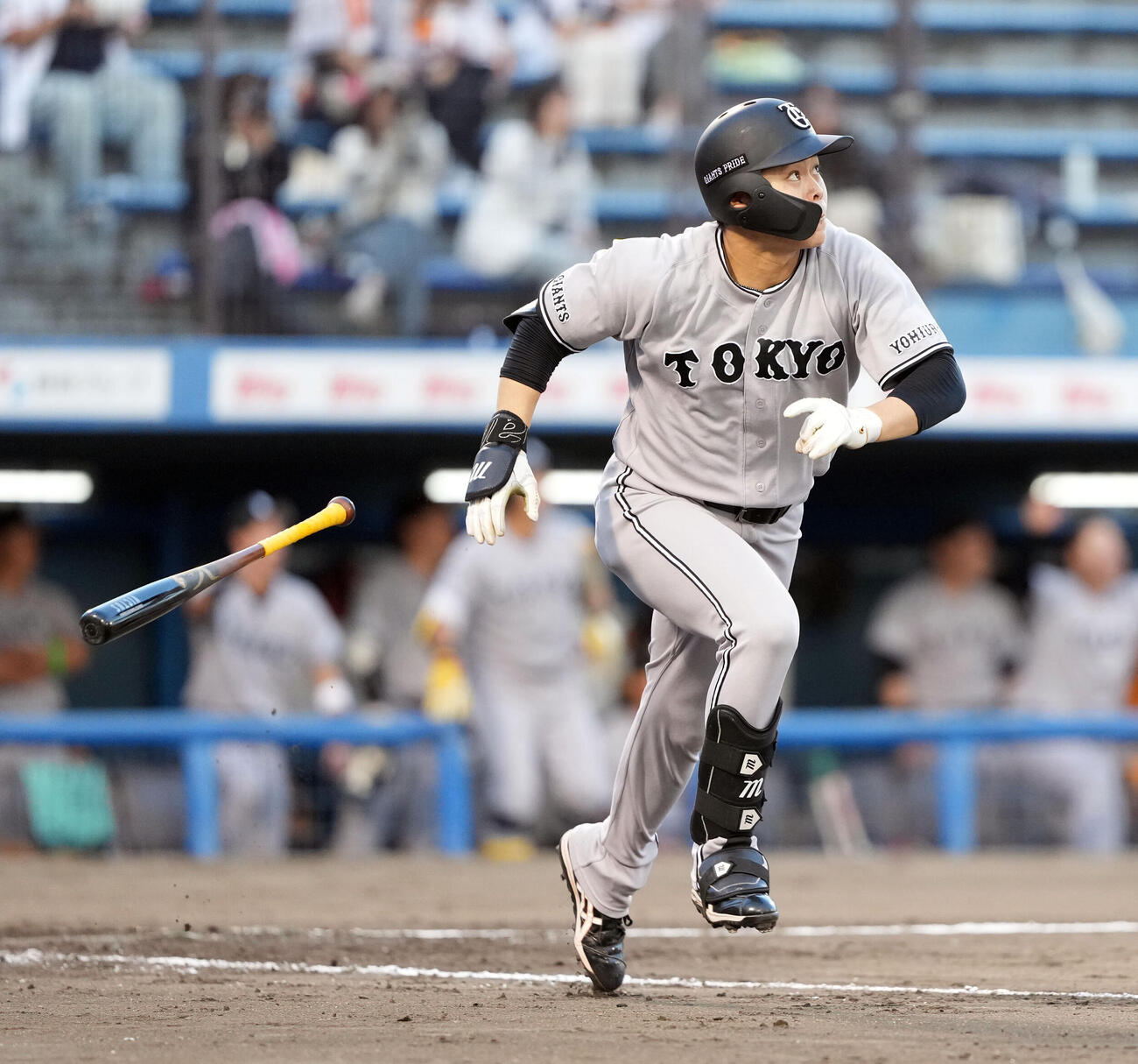 DeNA対巨人　4回表巨人1死三塁、右中間に2点本塁打を放った中山礼都（撮影・たえ見朱実）