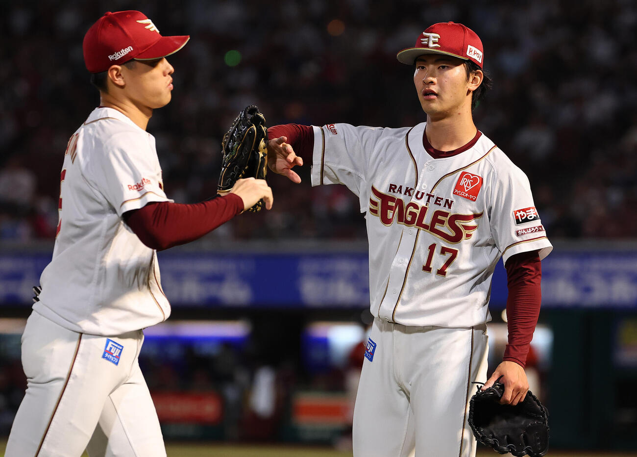 楽天対オリックス　2回表を抑えベンチに戻る楽天古謝樹（撮影・野上伸悟）