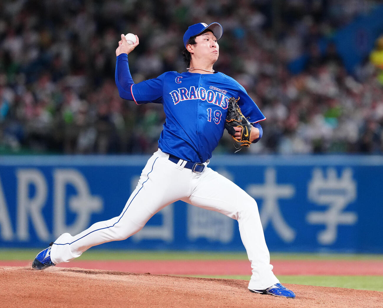 ヤクルト対中日　先発し力投する中日高橋宏斗（撮影・鈴木みどり）