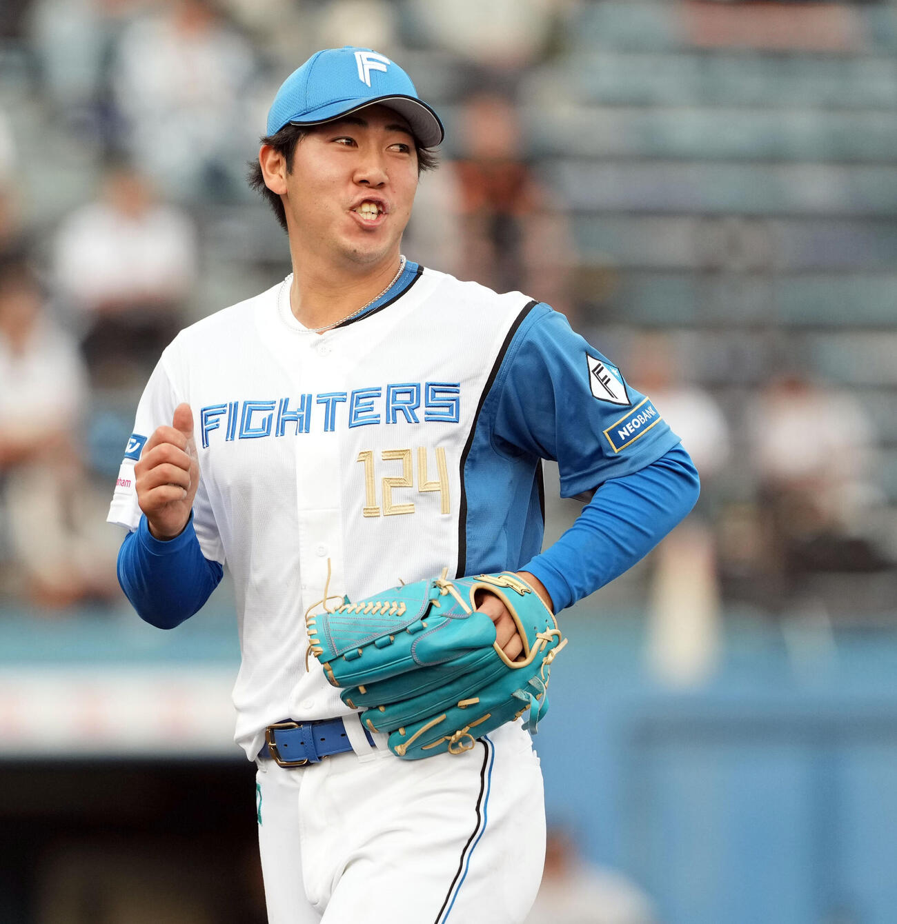 日本ハム対巨人　6回からマウンドに上がった日本ハム横山永遠（撮影・たえ見朱実）