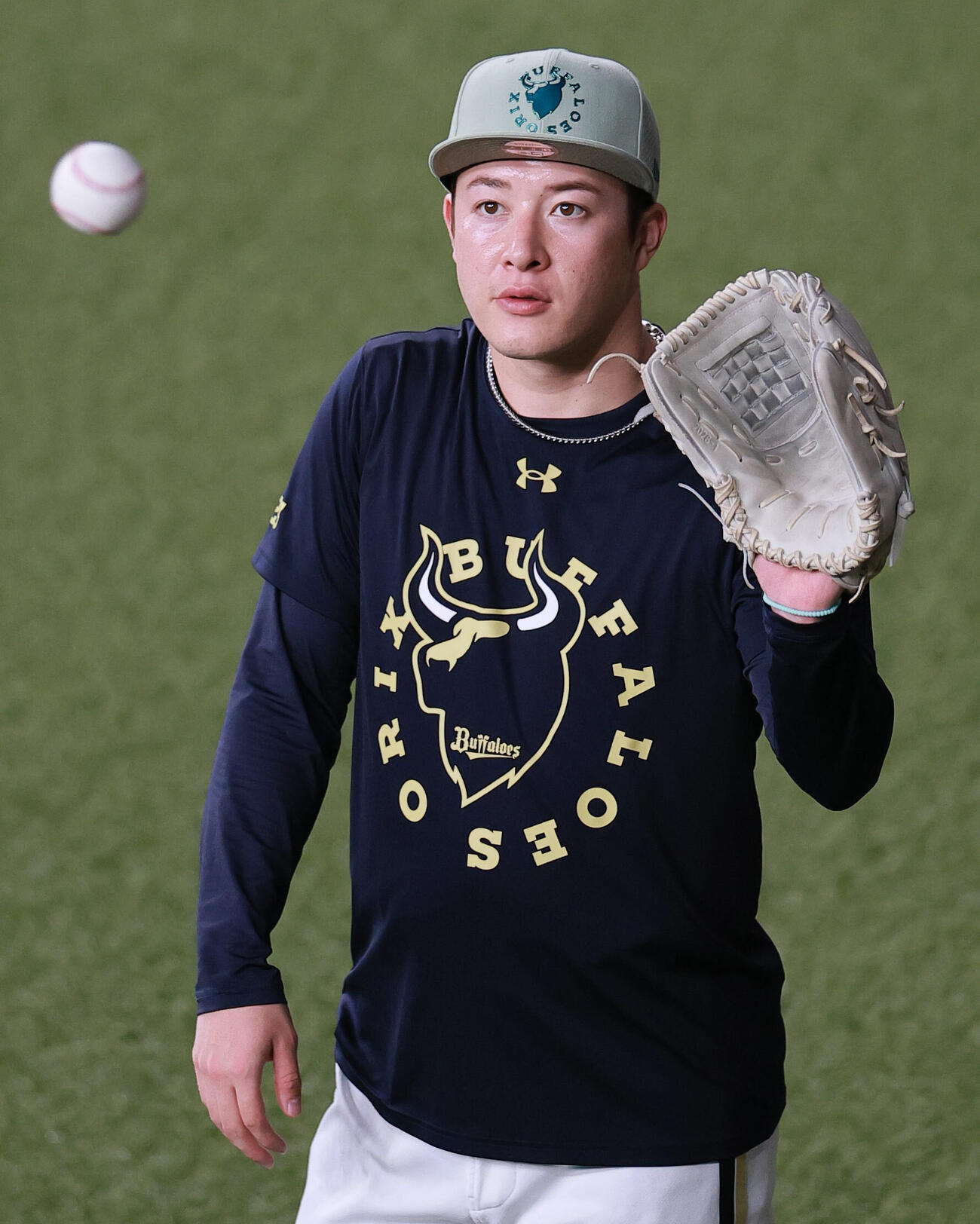 キャッチボールするオリックス吉田輝星（26年6月18日）