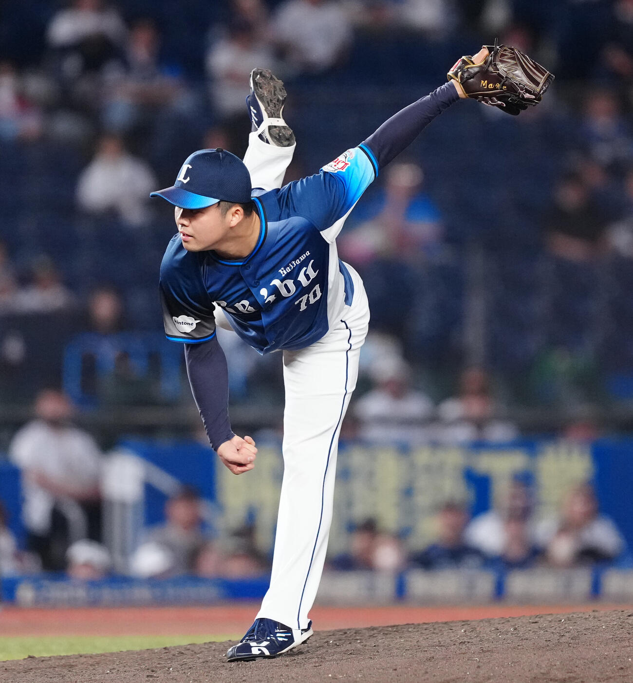 ロッテ対西武　5回裏から2番手で登板した西武豆田泰志（撮影・鈴木みどり）