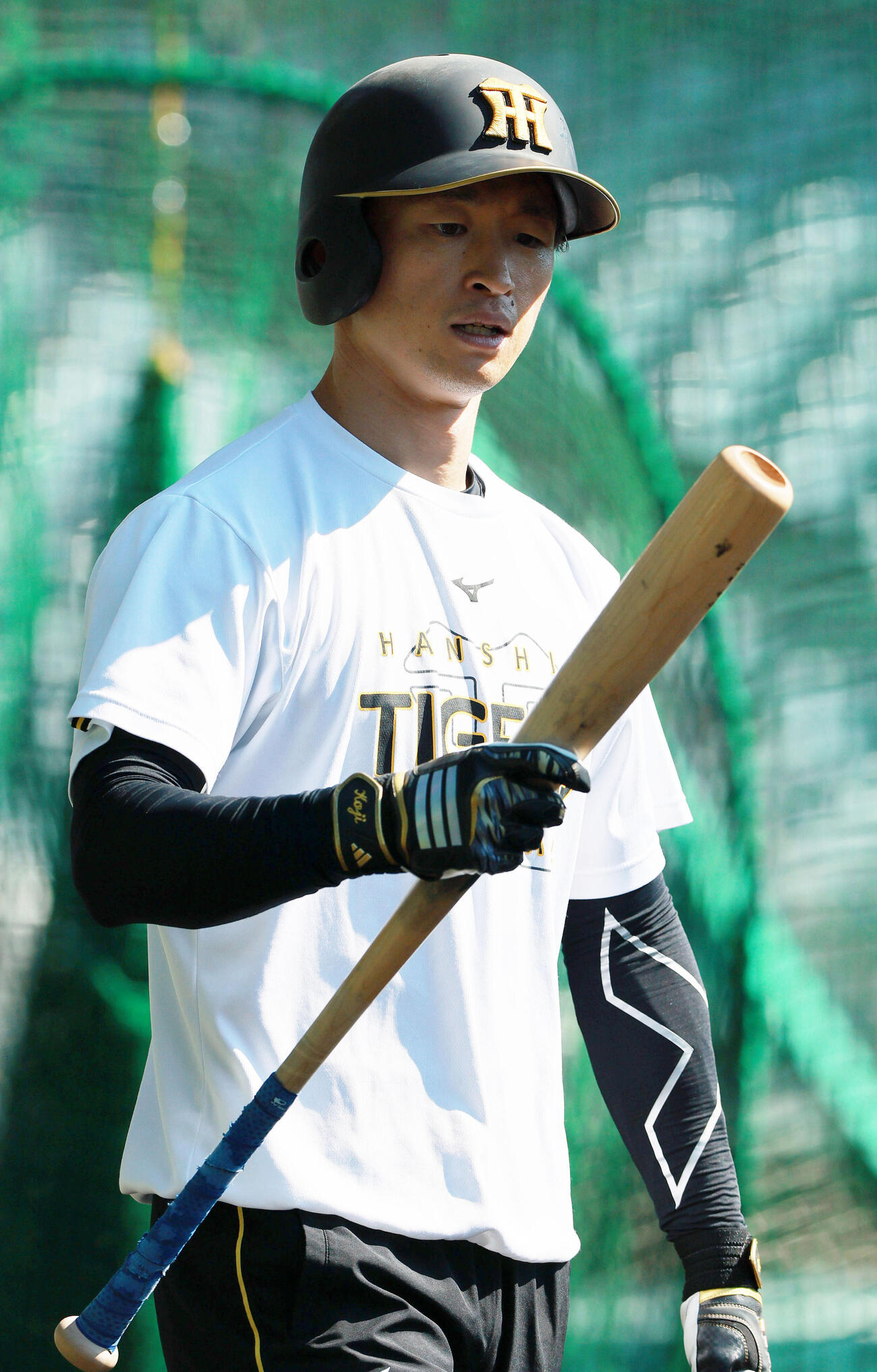 全体練習に励む阪神近本光司（撮影・上山淳一）