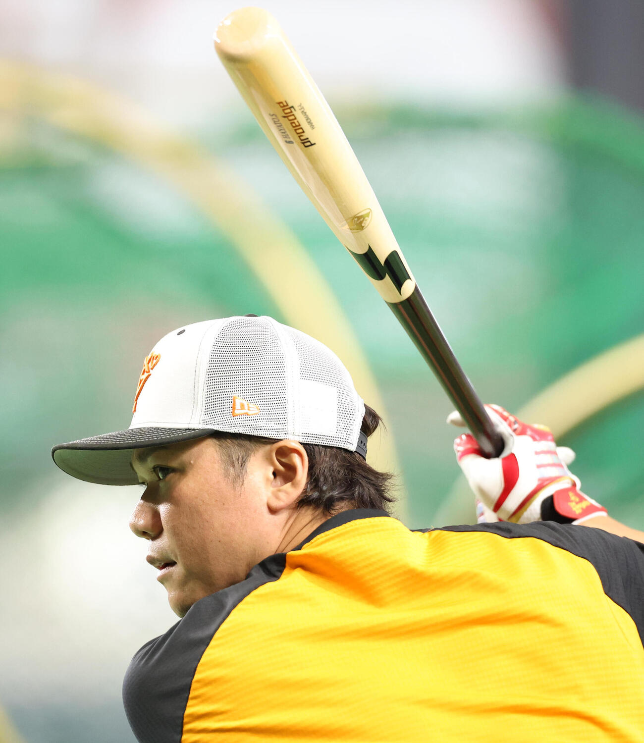 巨人対DeNA　ティー打撃する巨人坂本勇人（撮影・浅見桂子）